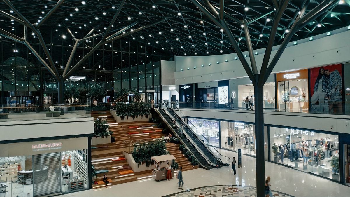Spacious and contemporary shopping mall featuring trendy shops